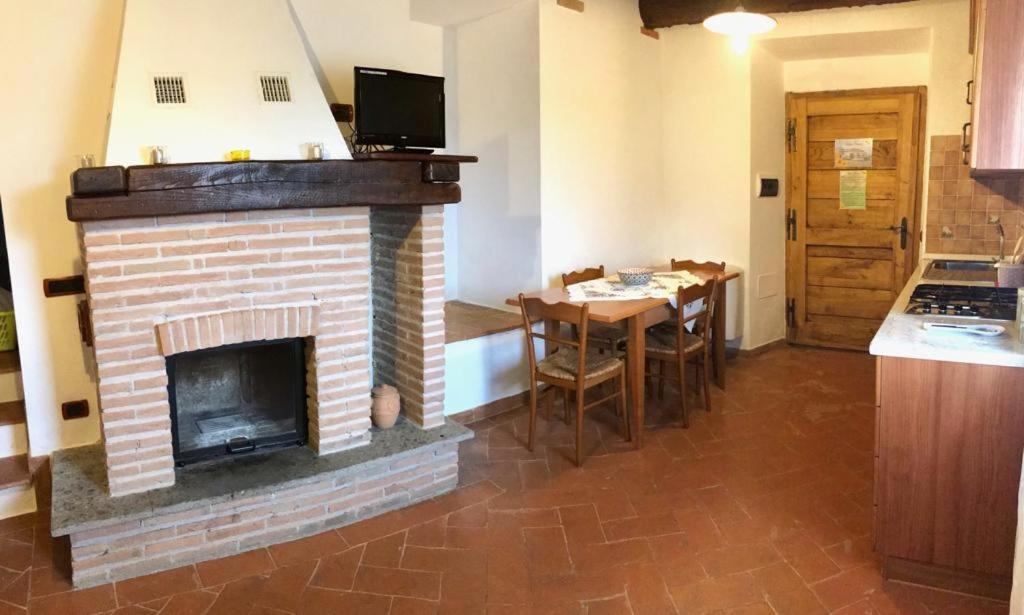 Agriturismo Podere Casano Radicofani Buitenkant foto