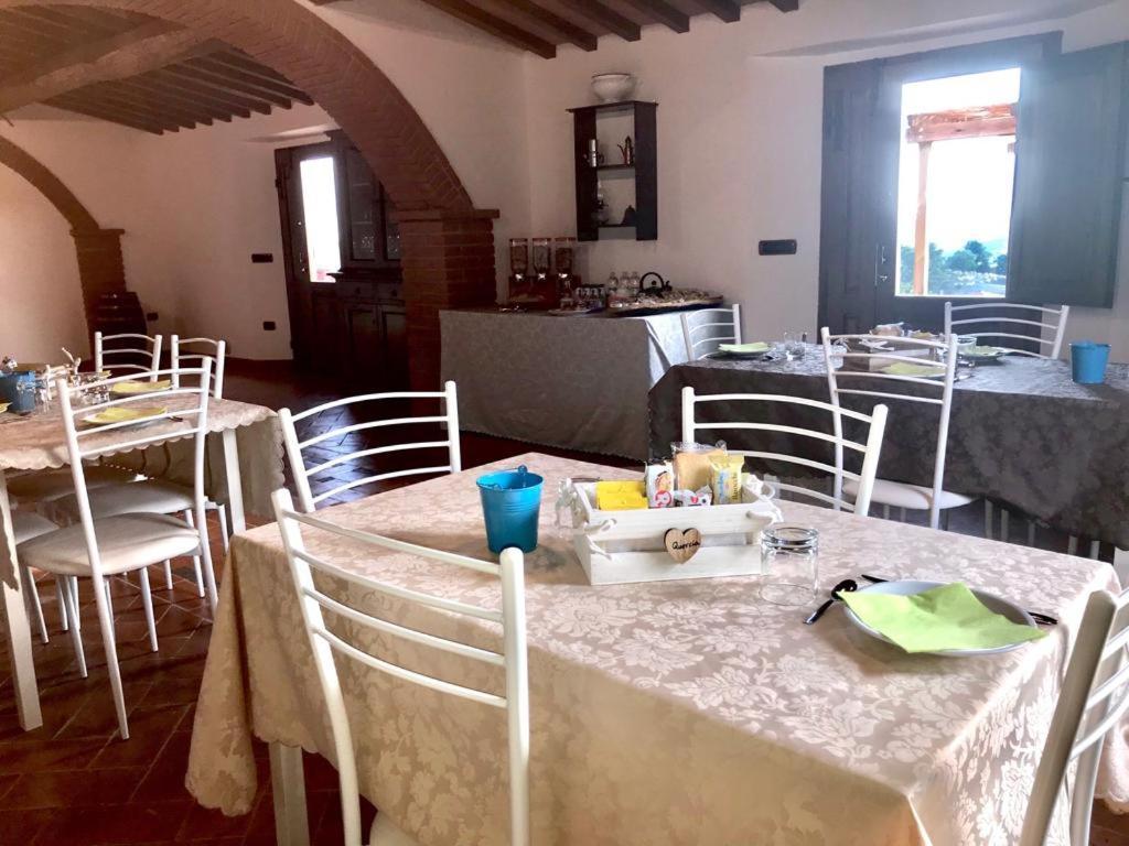 Agriturismo Podere Casano Radicofani Buitenkant foto
